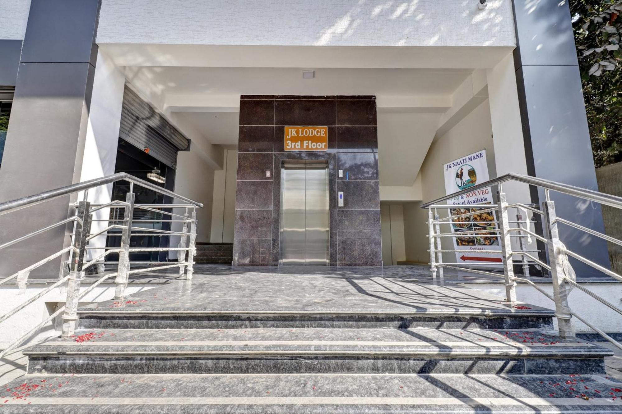 Hotel O J.K. Suites & Rooms Bangalore Ngoại thất bức ảnh
